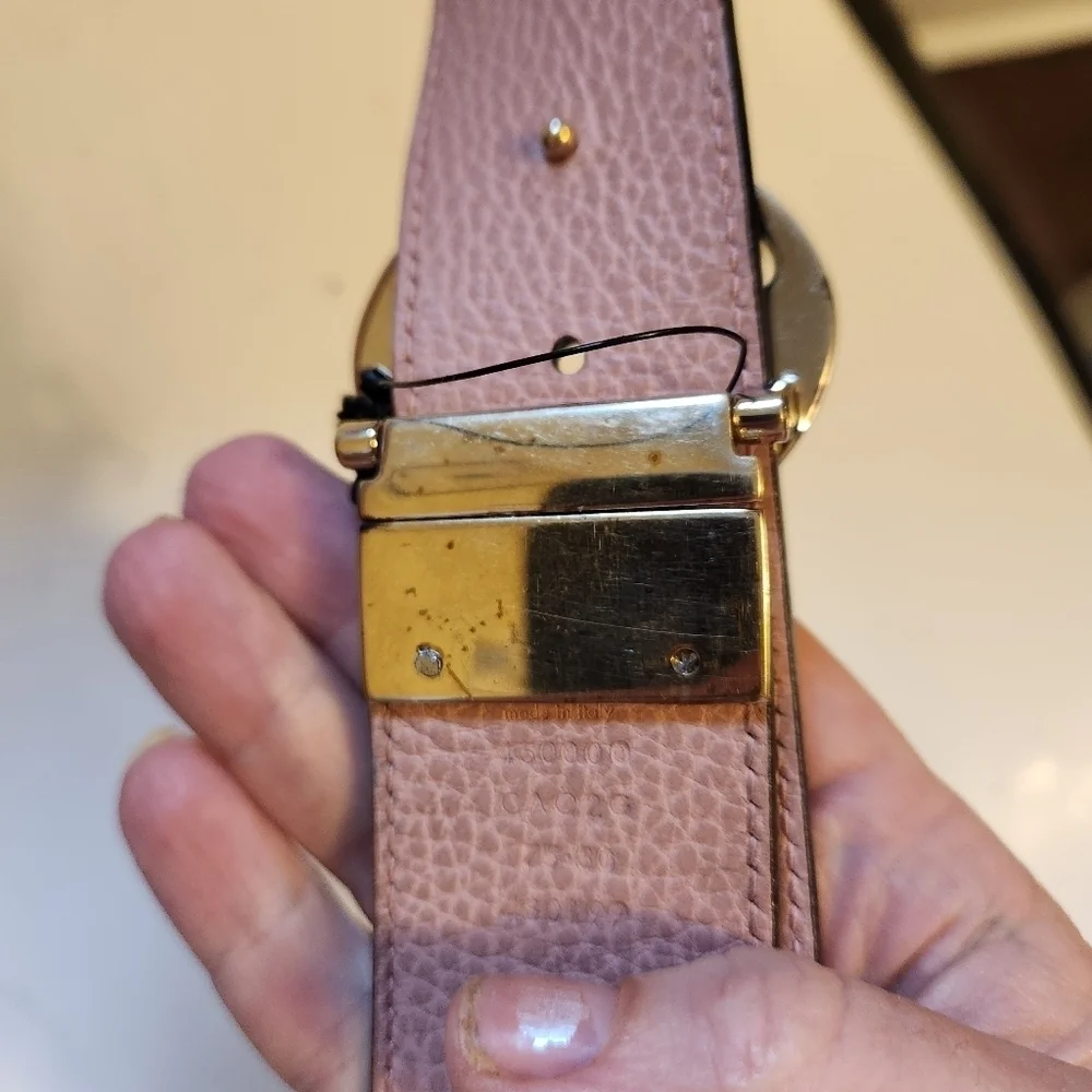 Gucci leather belt with logo buckle size 30